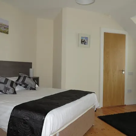 Bed & Breakfast Castleview House 4*