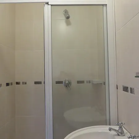 Castleview House 4* Trim