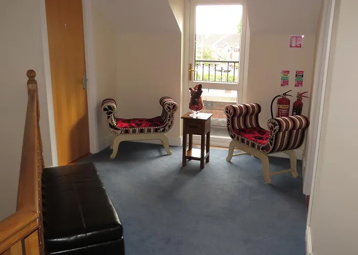 Castleview House 4* Trim